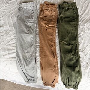 American Eagle women’s  Elastic Waist Jogger Pants - Gray pair